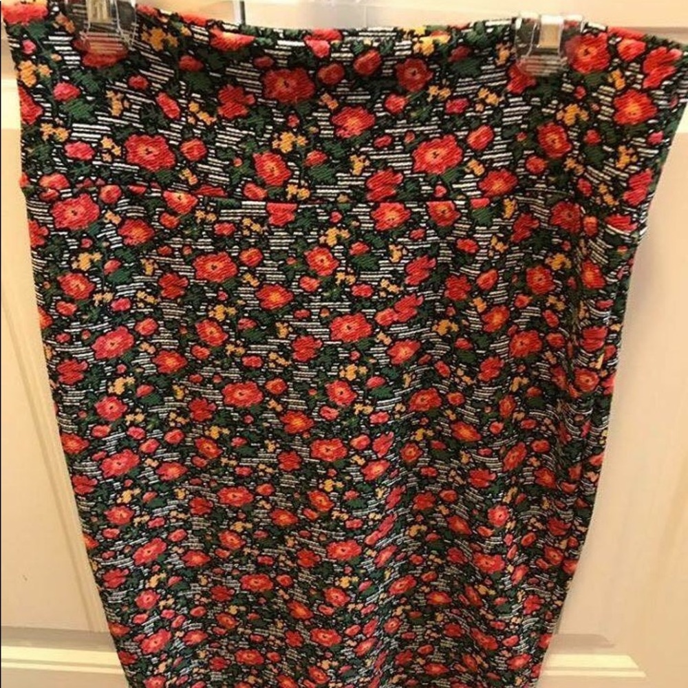 Lularoe Cassie Skirt-L NWOT